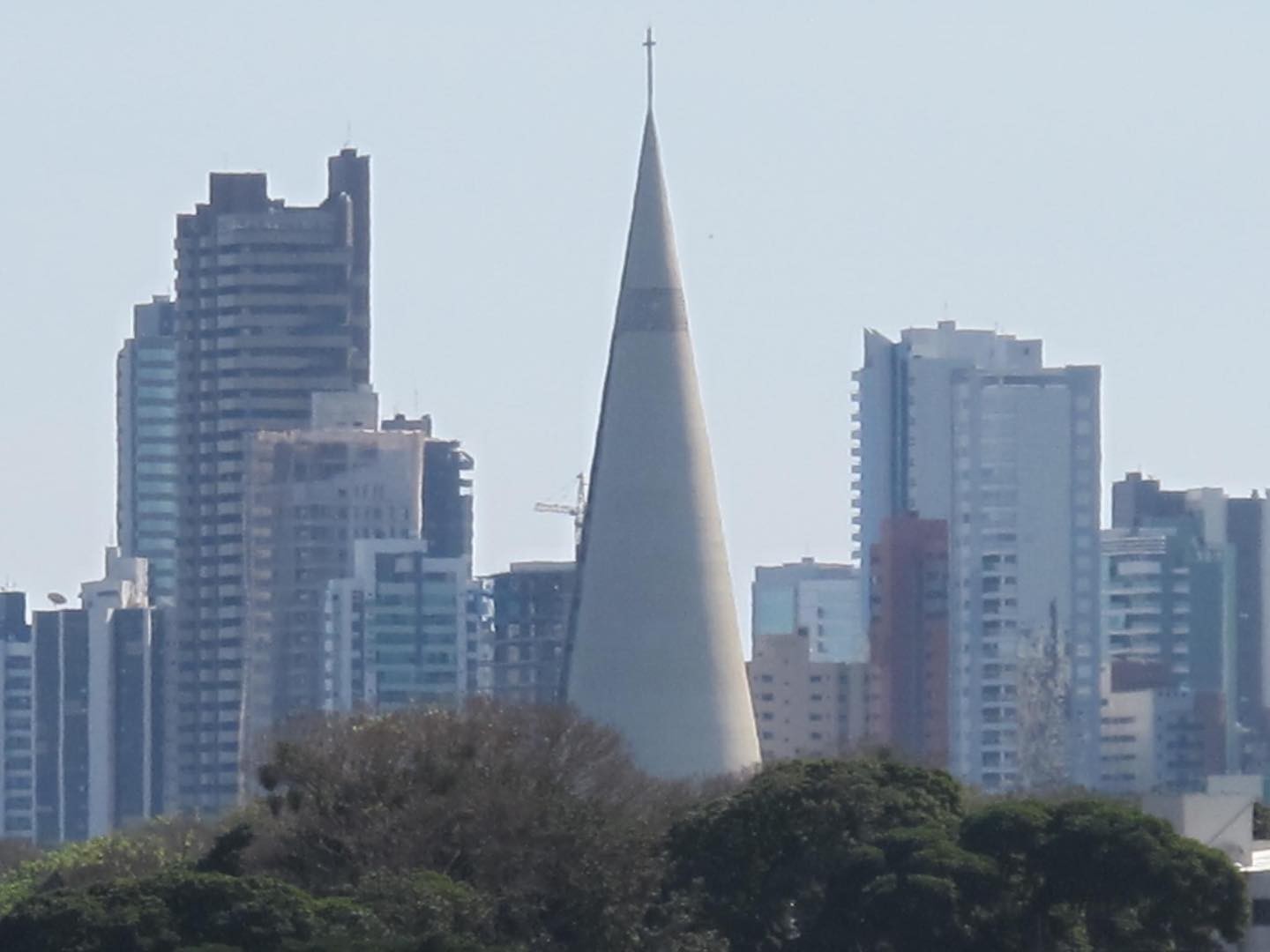 Confira a previsão do tempo para este sábado (10)