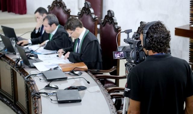 Medida cautelar do TCE-PR suspende licitação de Maringá