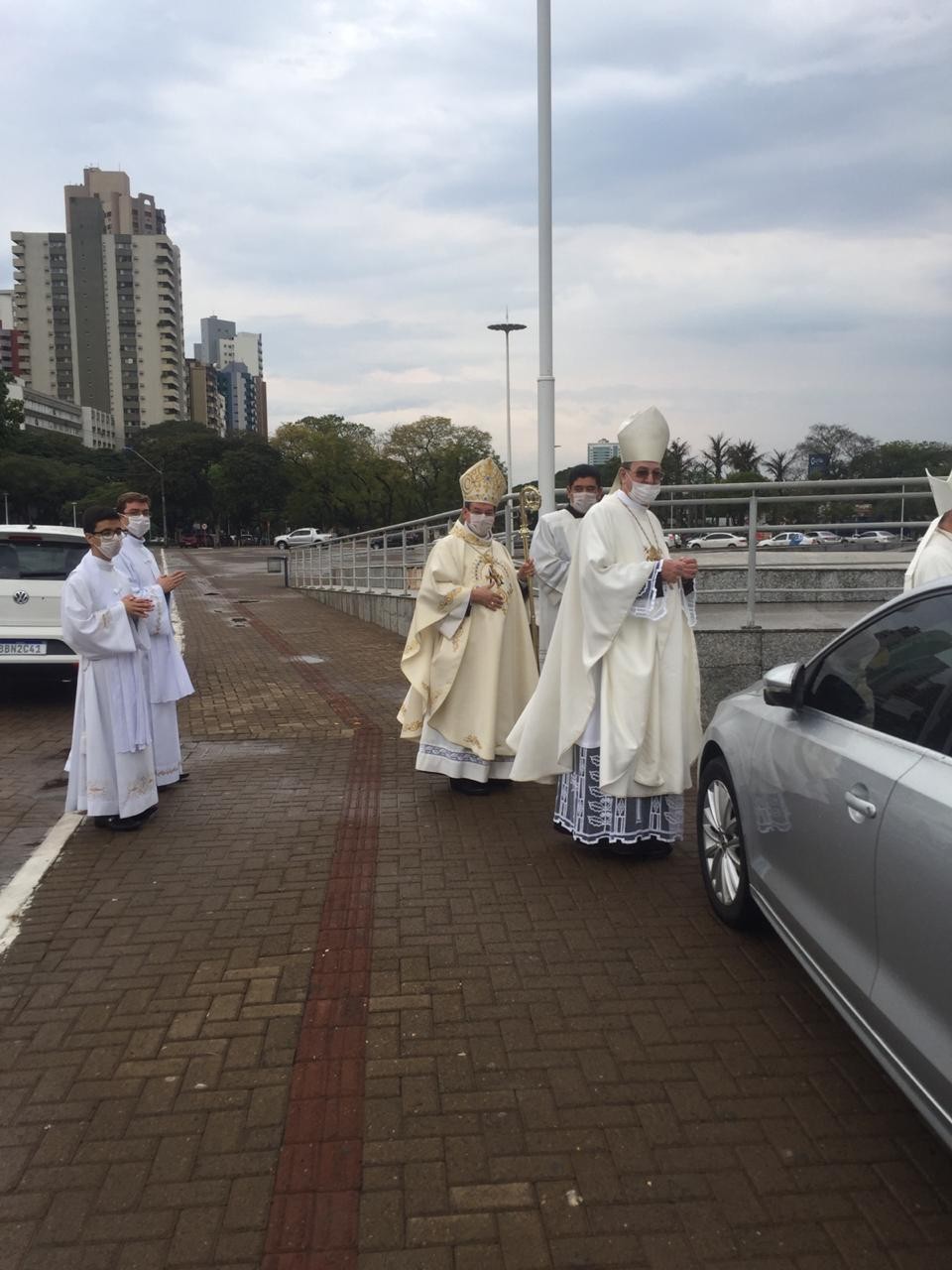 Dom Severino Clasen toma posse como arcebispo em Maringá
