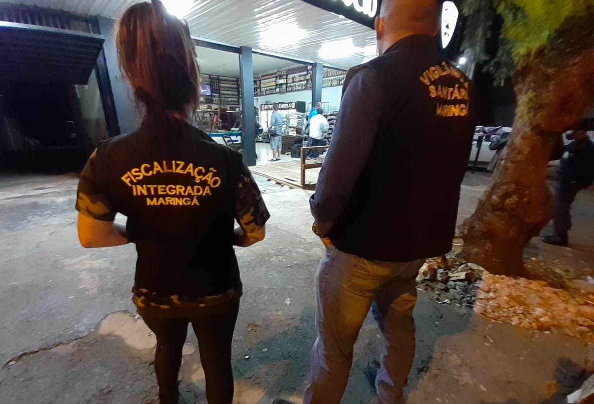 Fiscalização faz 38 vistorias e carrinho de lanches é autuado e interditado em Maringá
