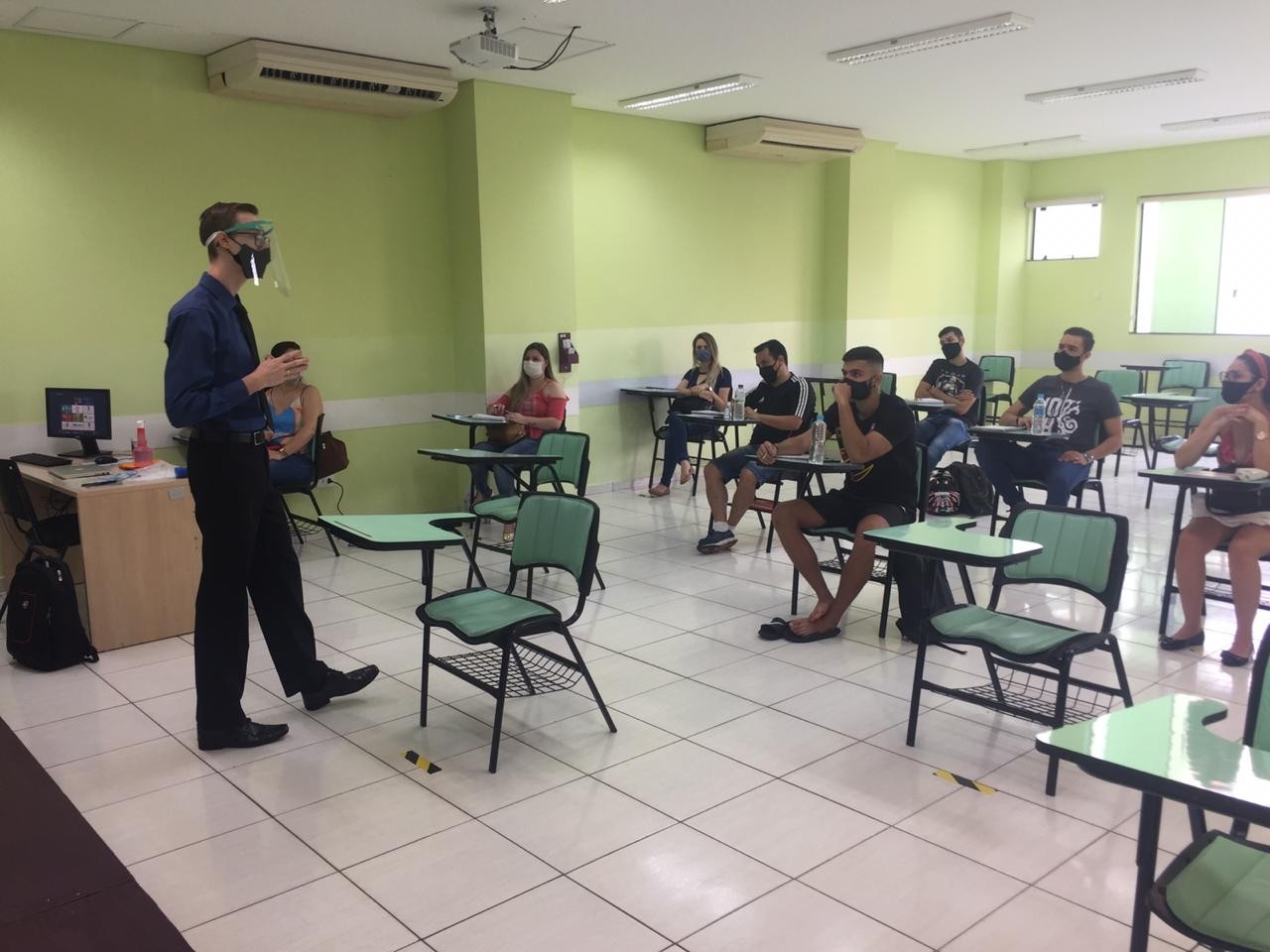 Centro universitário retoma aulas presenciais de pós-graduação