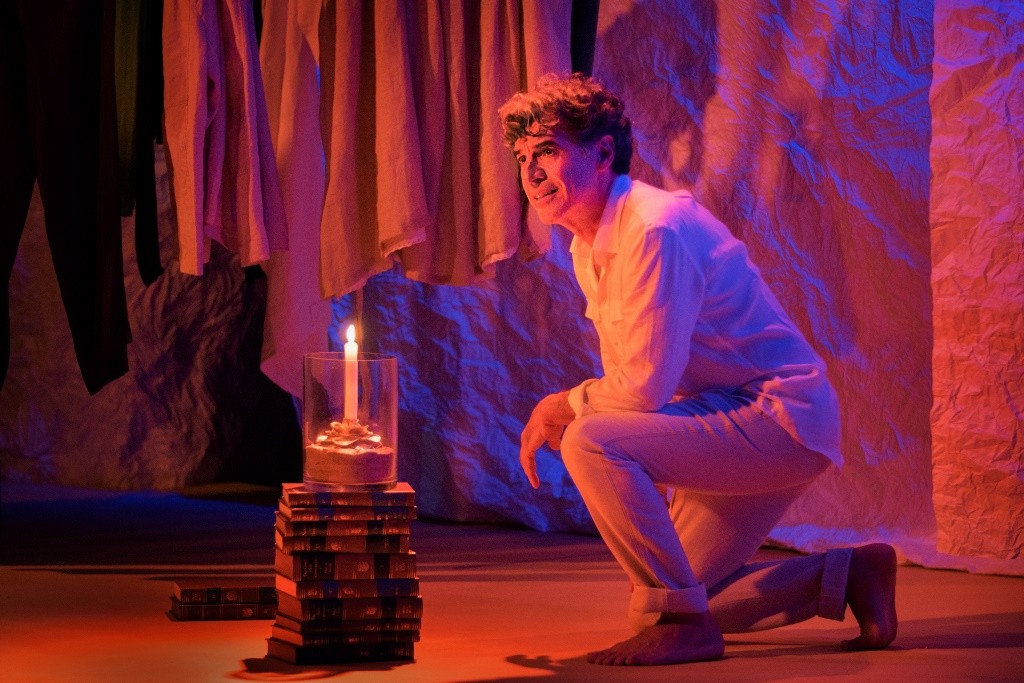 Sesc traz a Maringá ator Paulo Betti com o espetáculo “Autobiografia Autorizada”