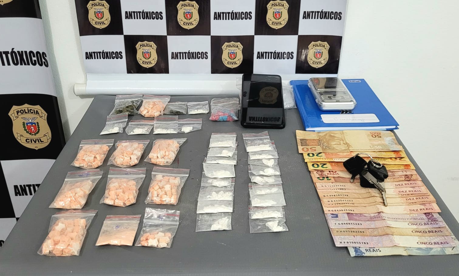 Polícia Civil prende suspeito de tráfico em shopping de Maringá