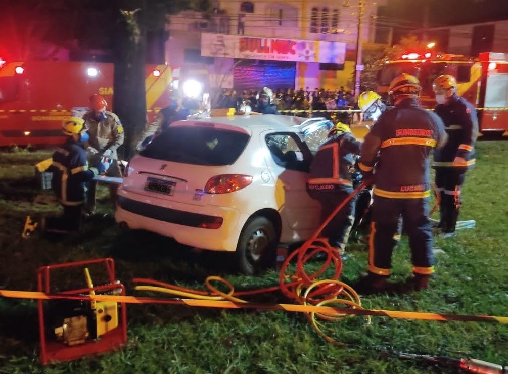 Bombeiros atenderam 214 acidentes de trânsito a mais do que em 2020