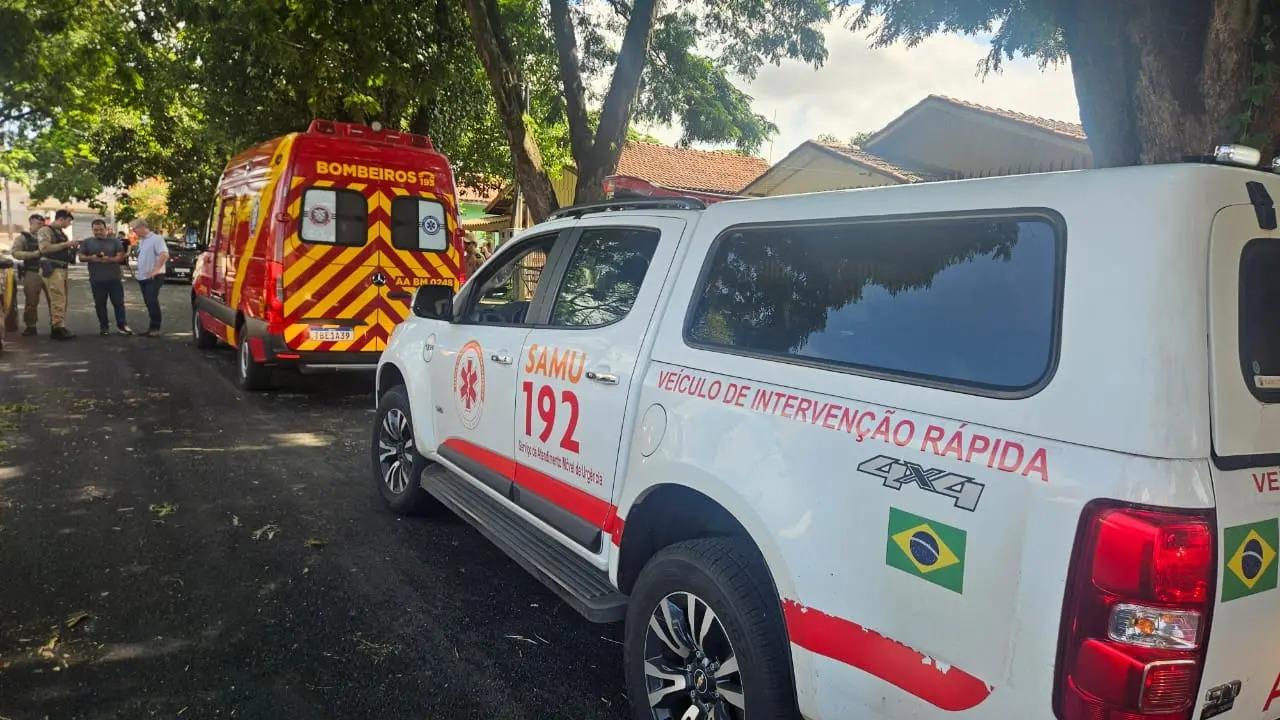 Jovem sobrevive a tentativa de homicídio após atiradores efetuarem 16 disparos em Maringá