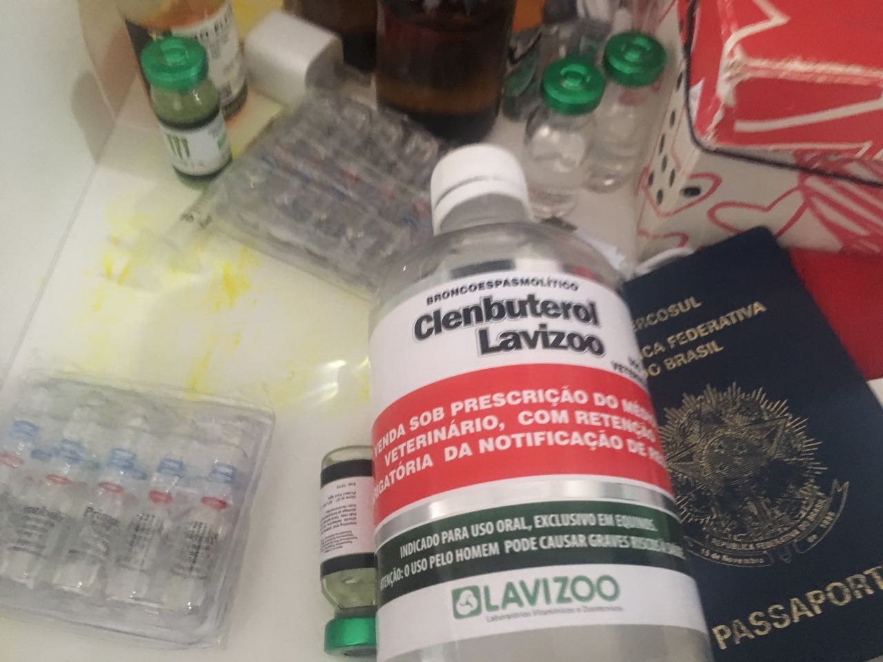 Polícia Federal descobre laboratório clandestino