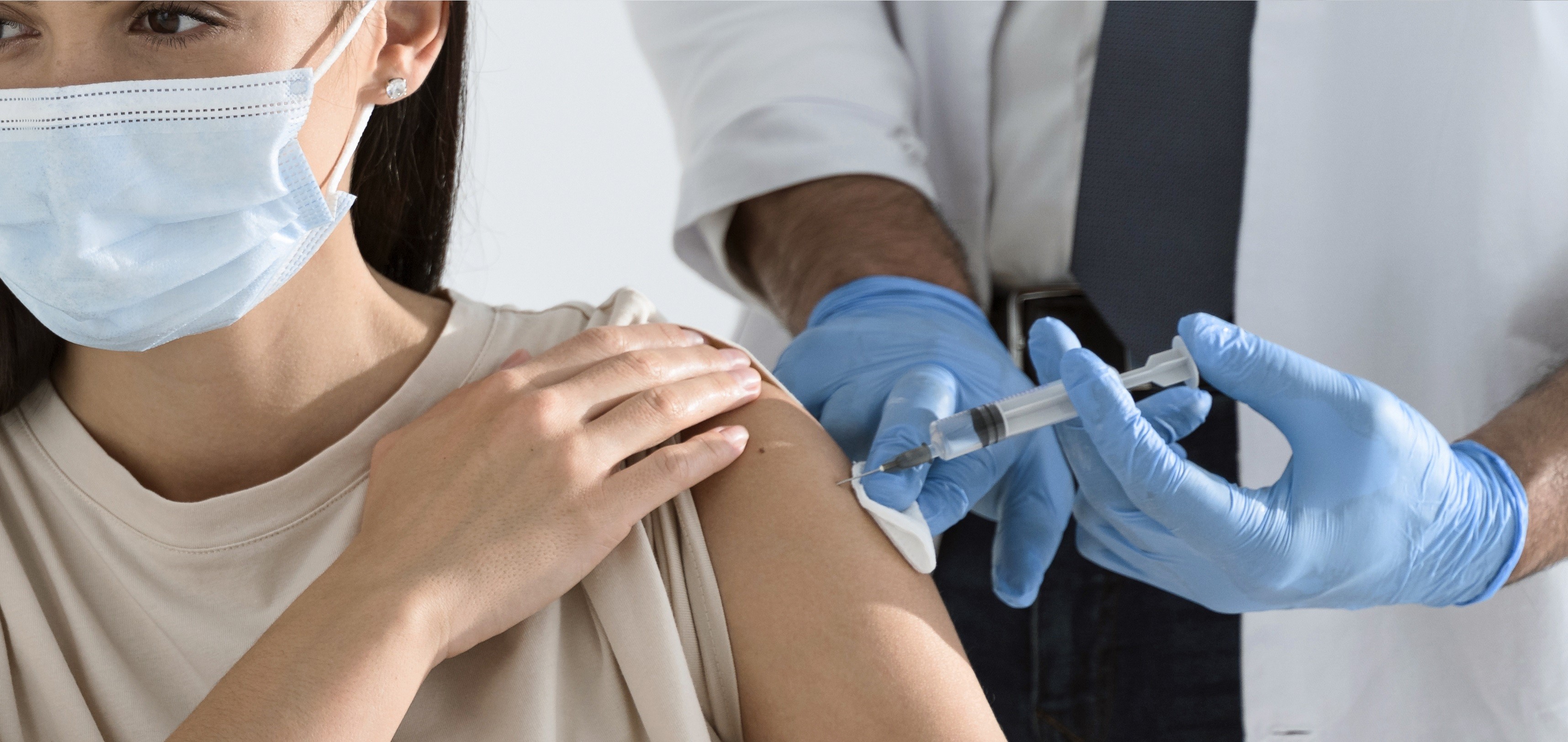 Cobertura vacinal contra Covid-19 no Paraná está em 17%, aponta Sesa