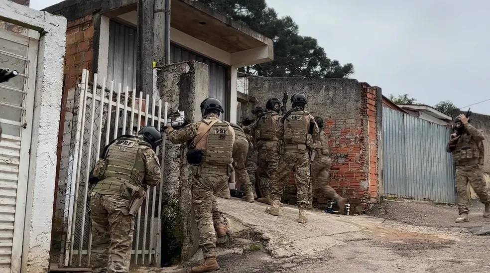 Operação mira grupo envolvido em roubos de cargas na região dos Campos Gerais