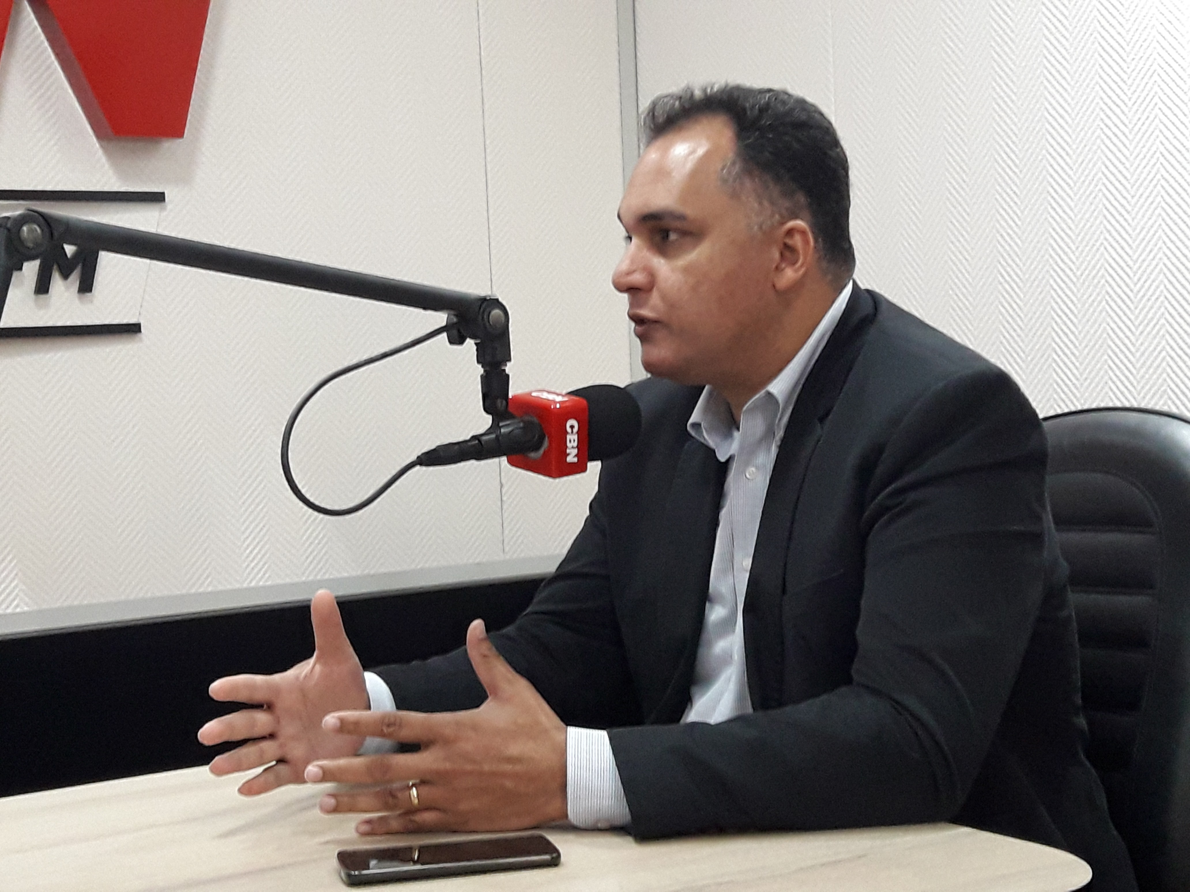 Educação pública precisa de incentivo a professores e alunos