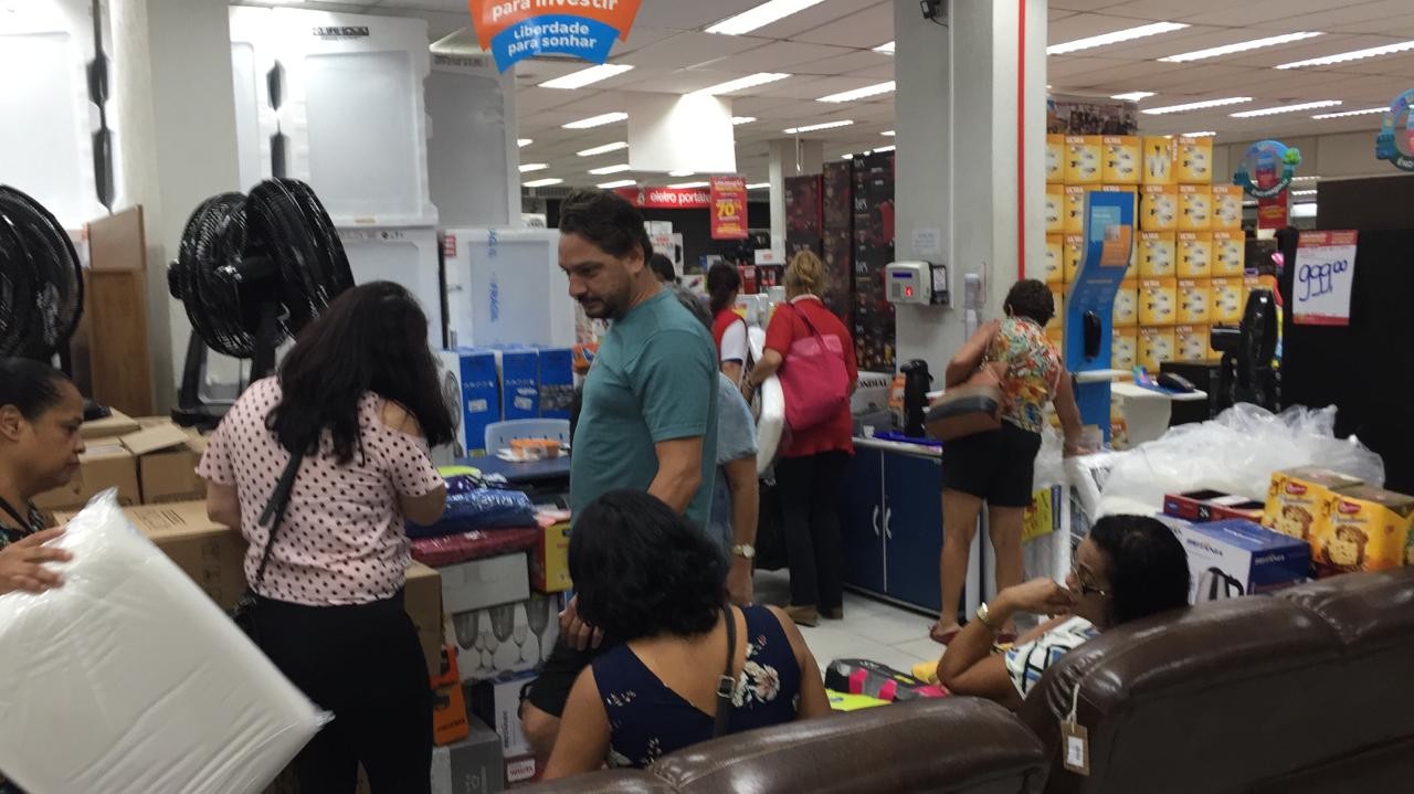 Sexta-feira de liquidações em Maringá