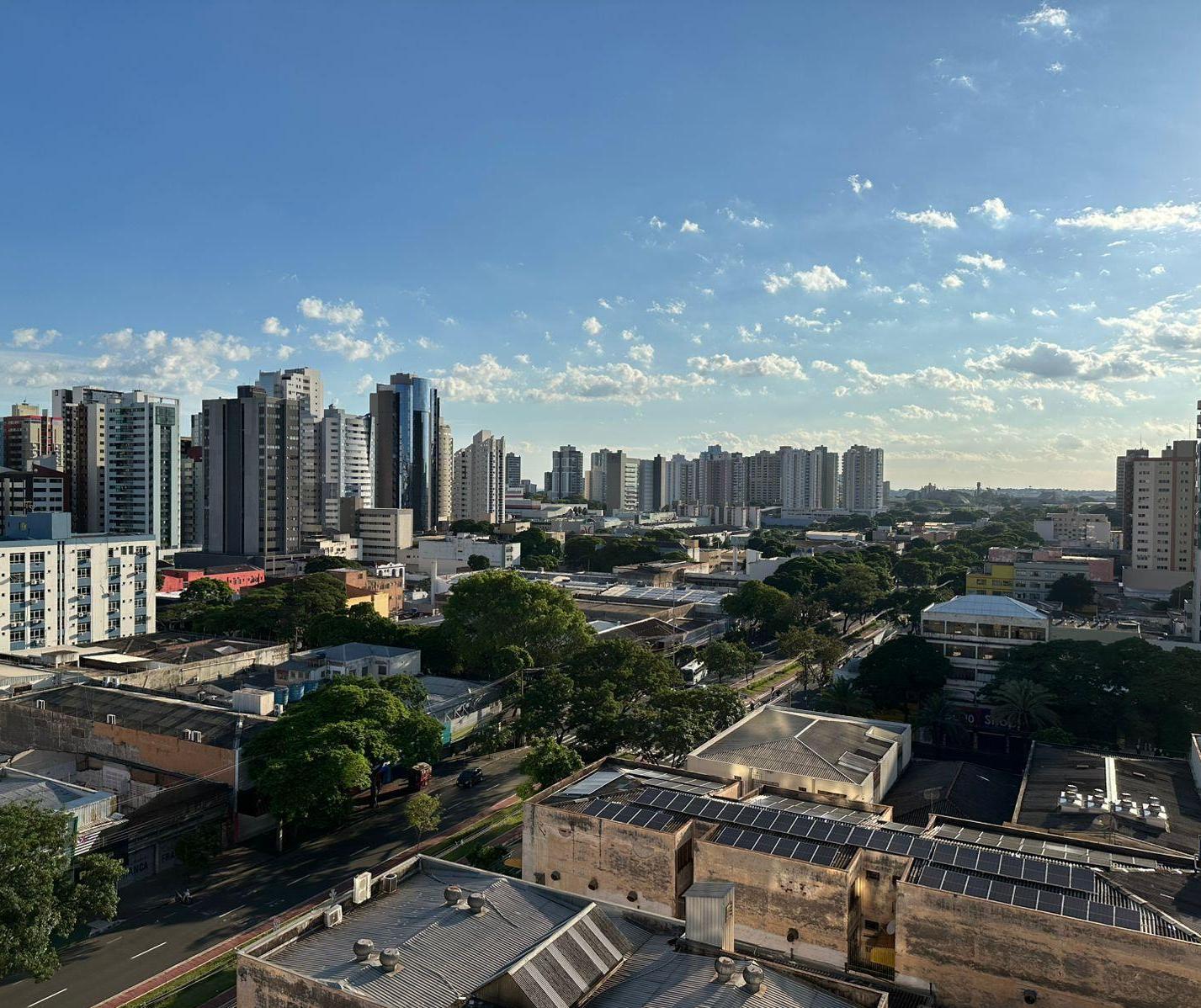 Tempo segue quente e estável em Maringá nesta terça-feira (4)