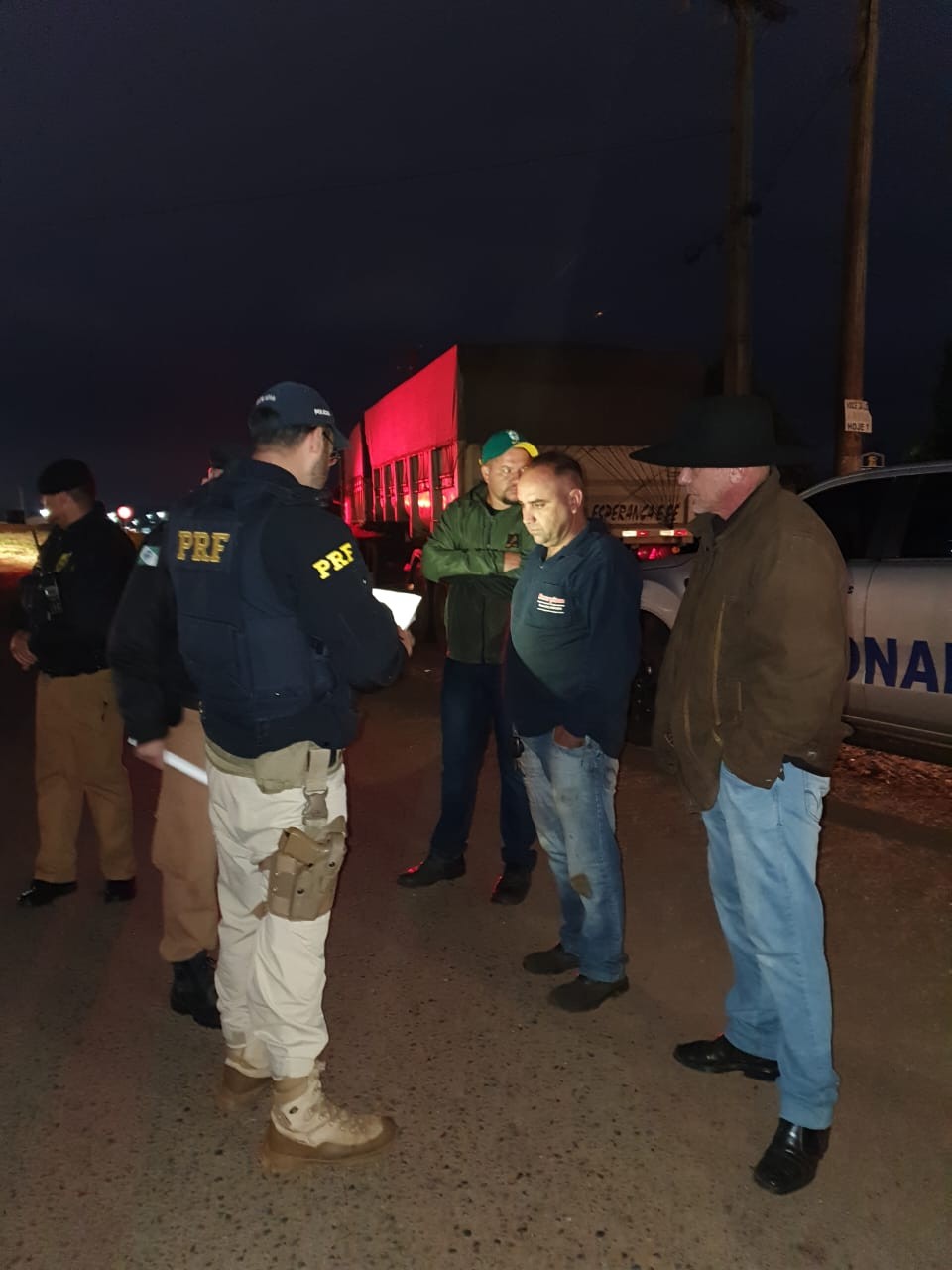 Rodovias seguem com protesto de manifestantes