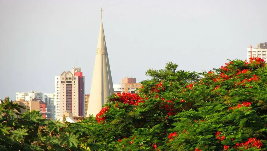 Verão começa neste sábado (21)  com tempo abafado e pancadas de chuva