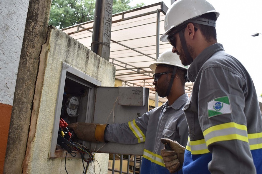 Energia elétrica: 340 ‘gatos’ foram flagrados em Maringá em 2019