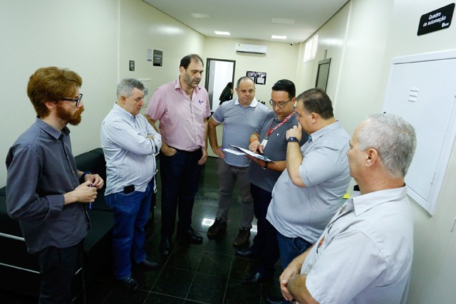 Prefeitura estuda se vai licitar ou renovar concessão com funerárias