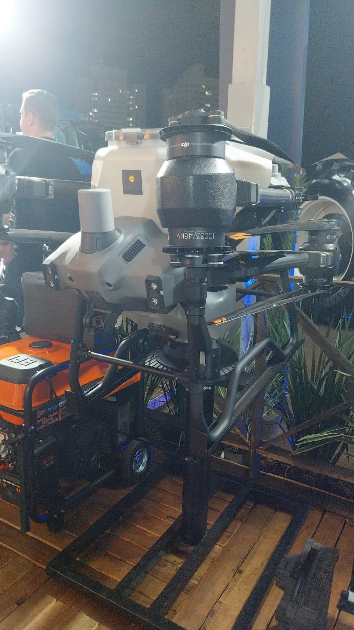 Drone para pulverizar lavouras é destaque nos estandes de maquinário agrícola