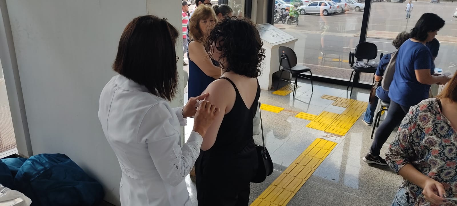 Maringá realiza mutirão de vacinas nesta terça e quarta no Terminal Urbano