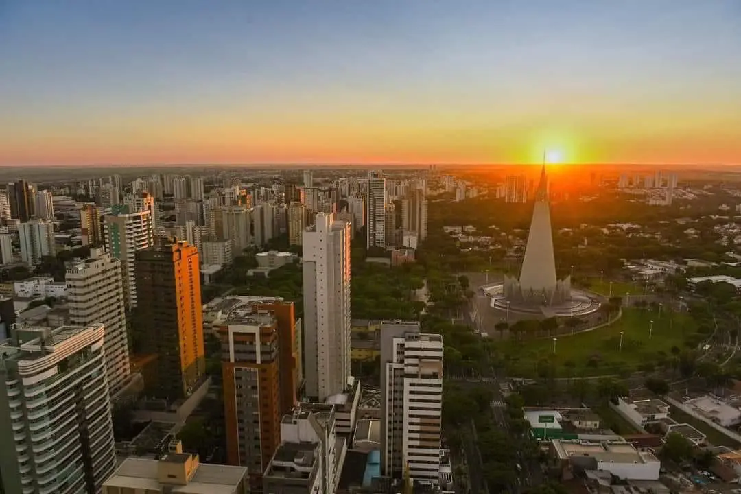 Sexta-feira ensolarada e com máxima de 32°C em Maringá