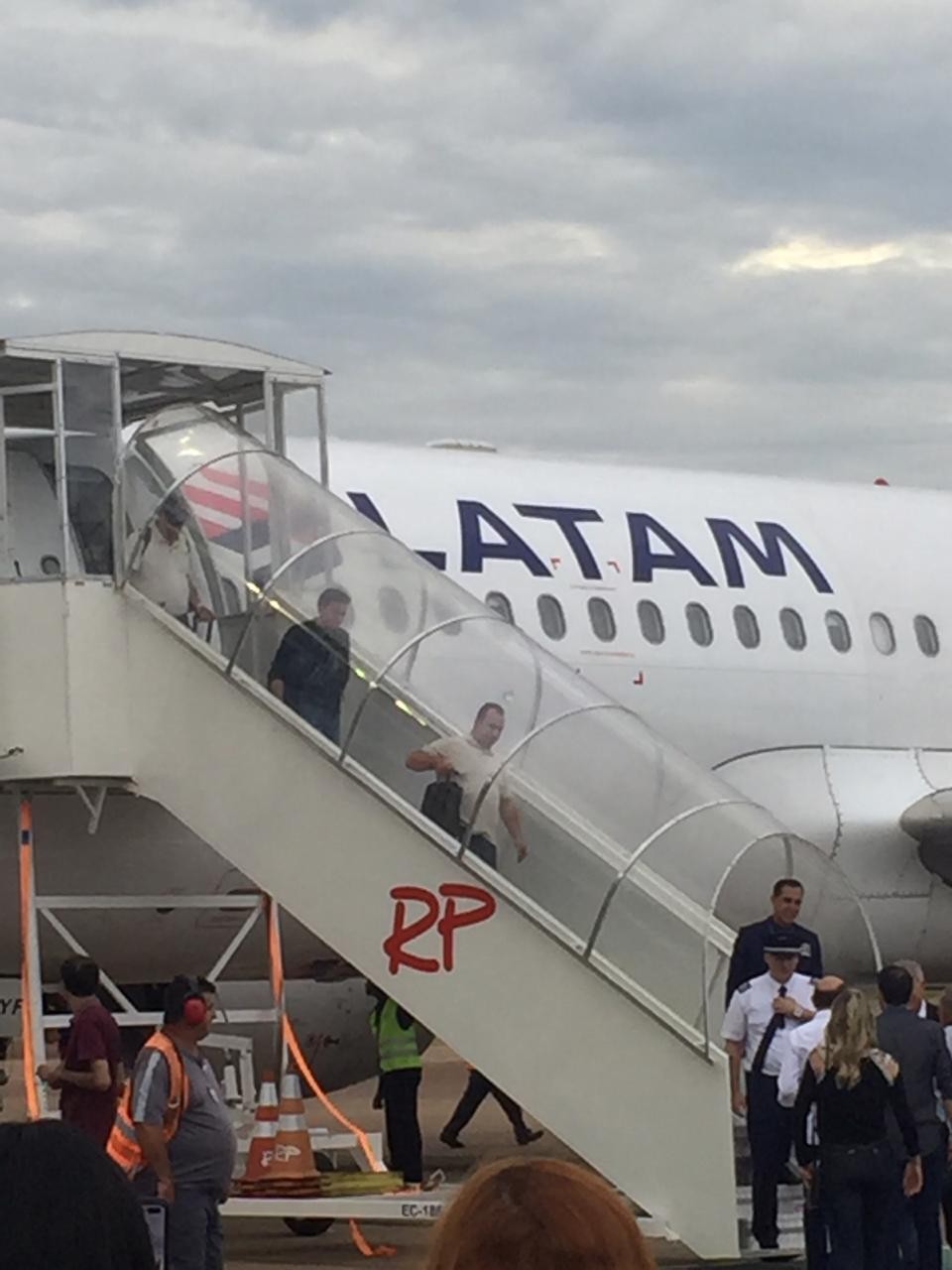 Latam retoma operação com dois voos diários