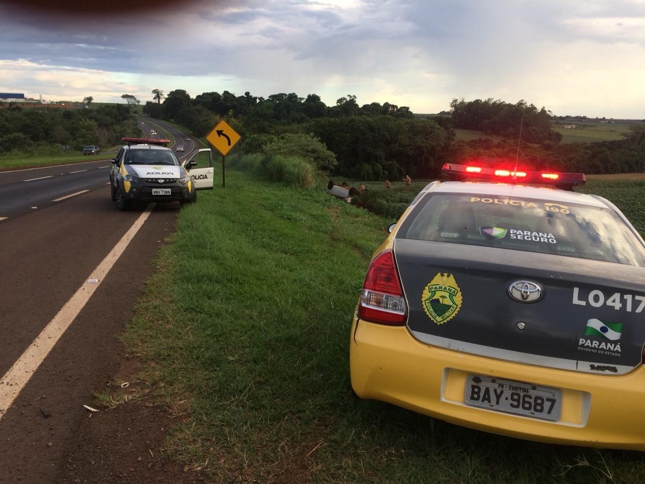 Dois suspeitos são mortos após cinco confrontos com a polícia