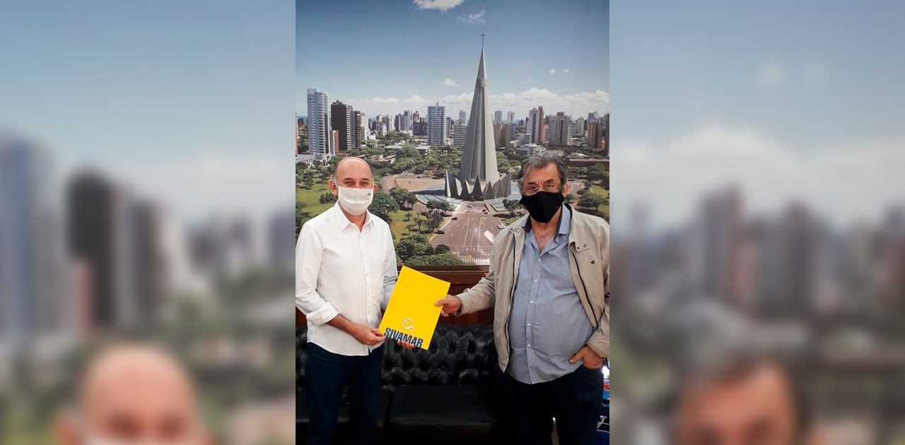 Comércio pede abertura de lojas aos sábados