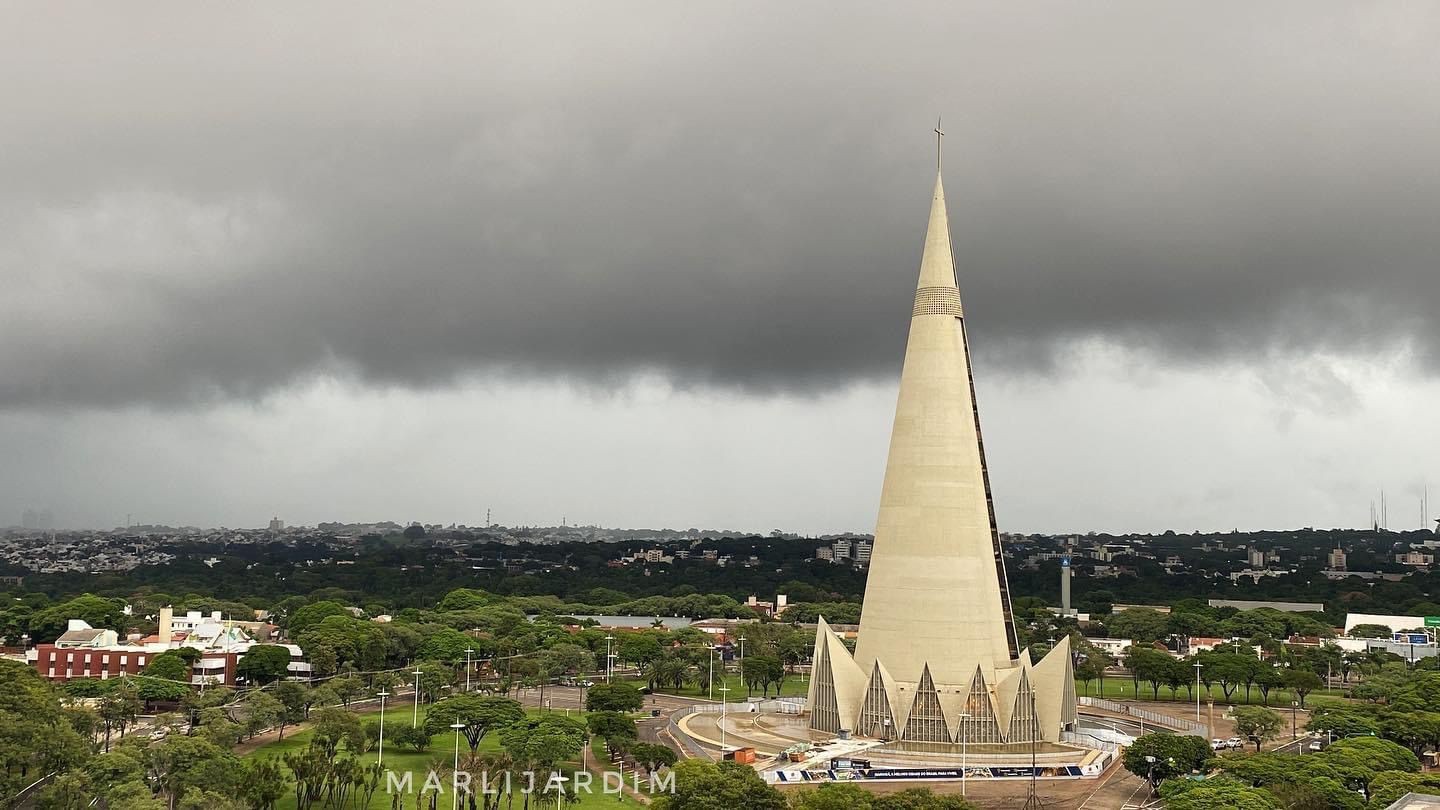Com chegada de frente fria, chuva e frio marcam o ‘retorno’ do inverno ao Paraná
