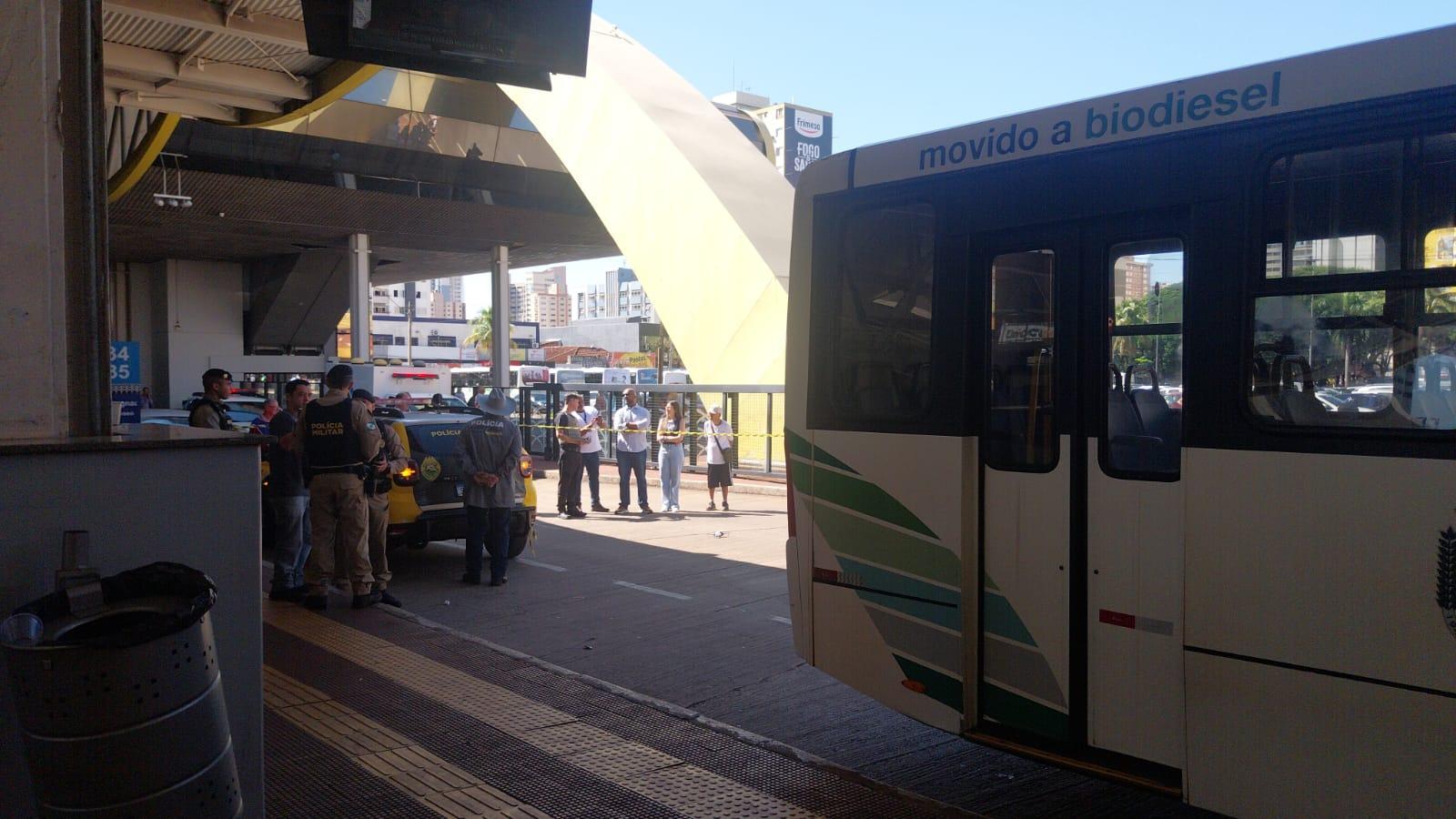 Pedestre morre atropelada no Terminal Urbano