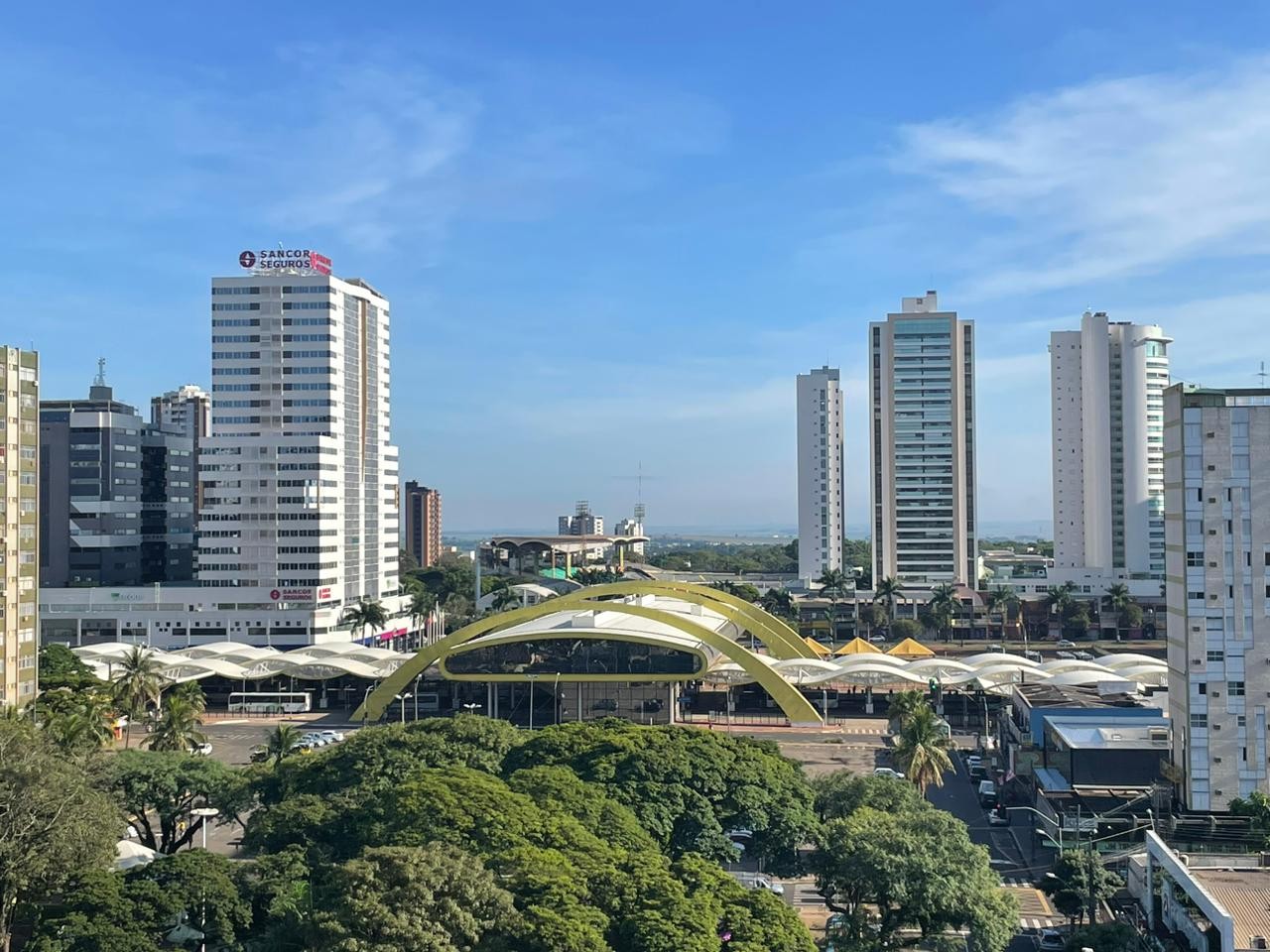 Sábado (18) de sol e chuva fraca em Maringá