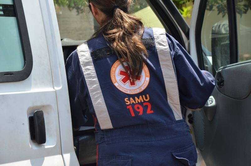 Jovem de 13 anos morre ao sofrer parada cardíaca enquanto jogava tênis