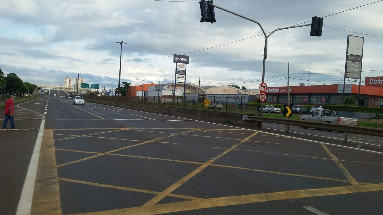 DER informa que vai fechar cruzamentos no domingo (2)