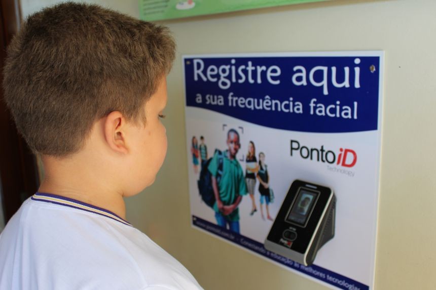 Sistema registra entrada de alunos por reconhecimento facial