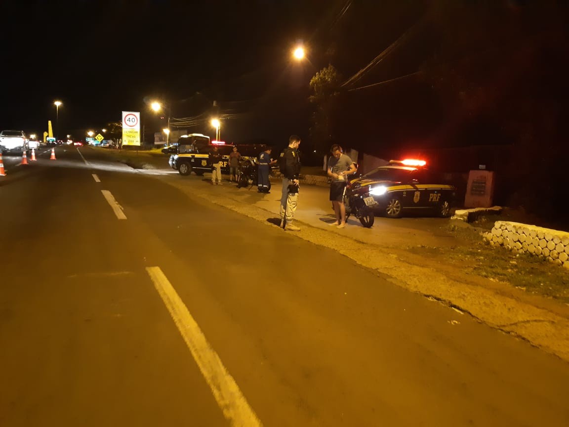 PRF prende homem com CNH falsa em Maringá