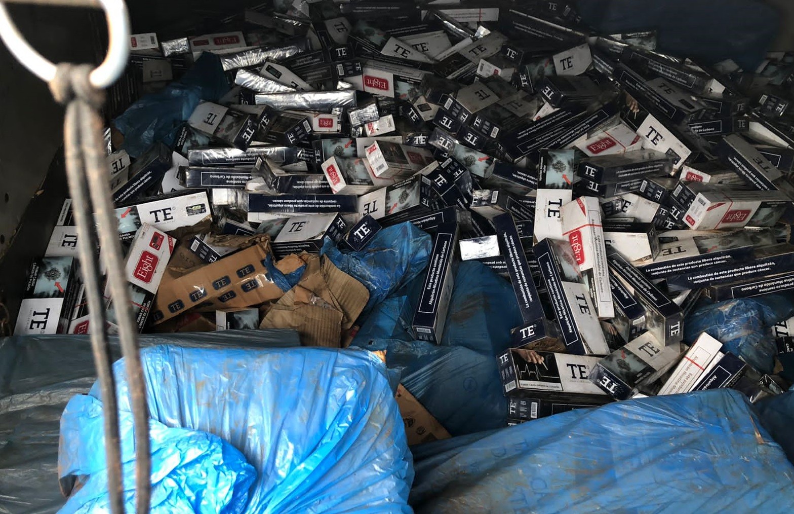 Polícia Federal apreende carga de cigarros do Paraguai