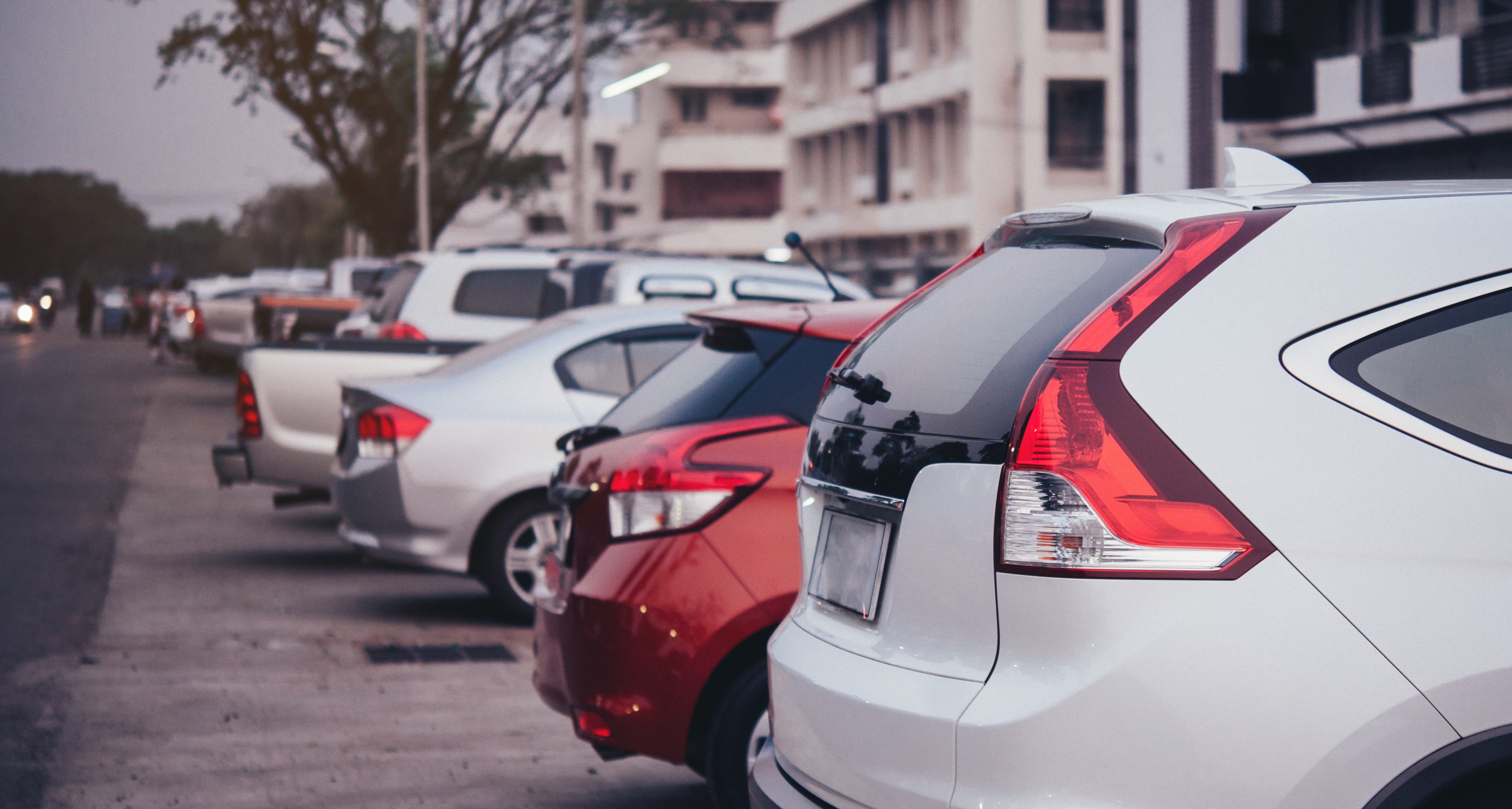 Veículos com finais 9 e 0 precisam pagar taxa até dia 30