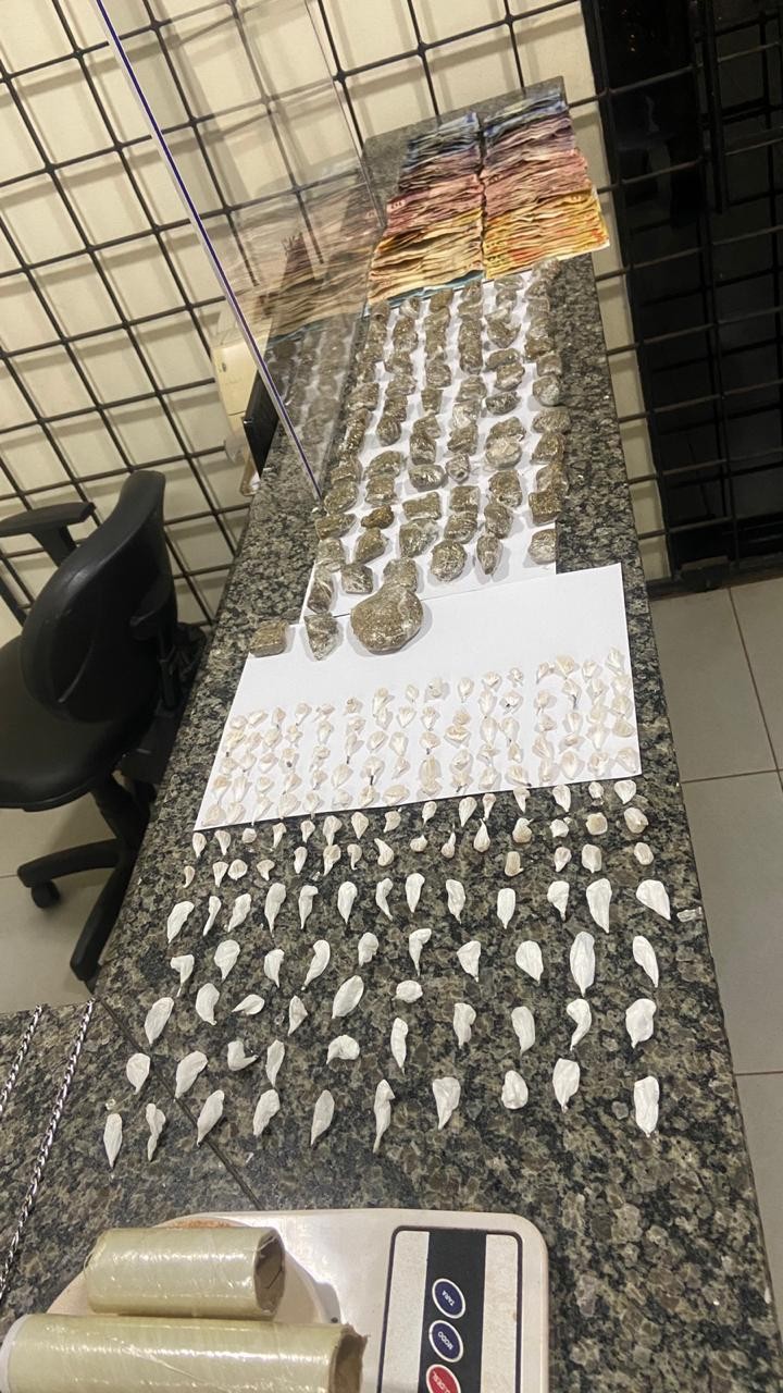 Em Sarandi, homens são presos com drogas