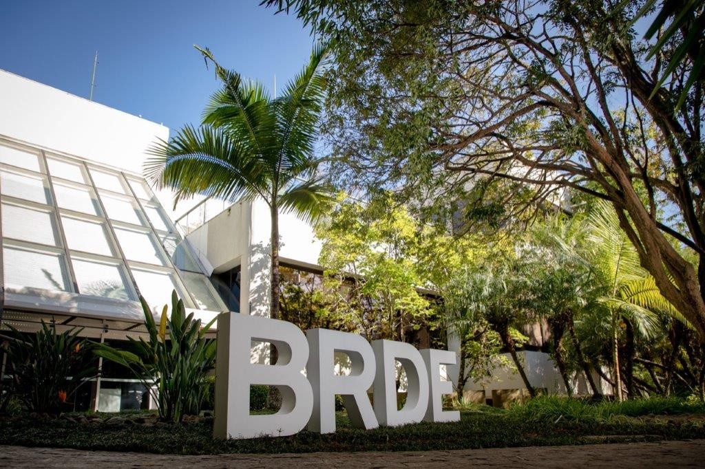 BRDE: volume de contratos supera 2022 e deve fechar o ano em R$ 2bi