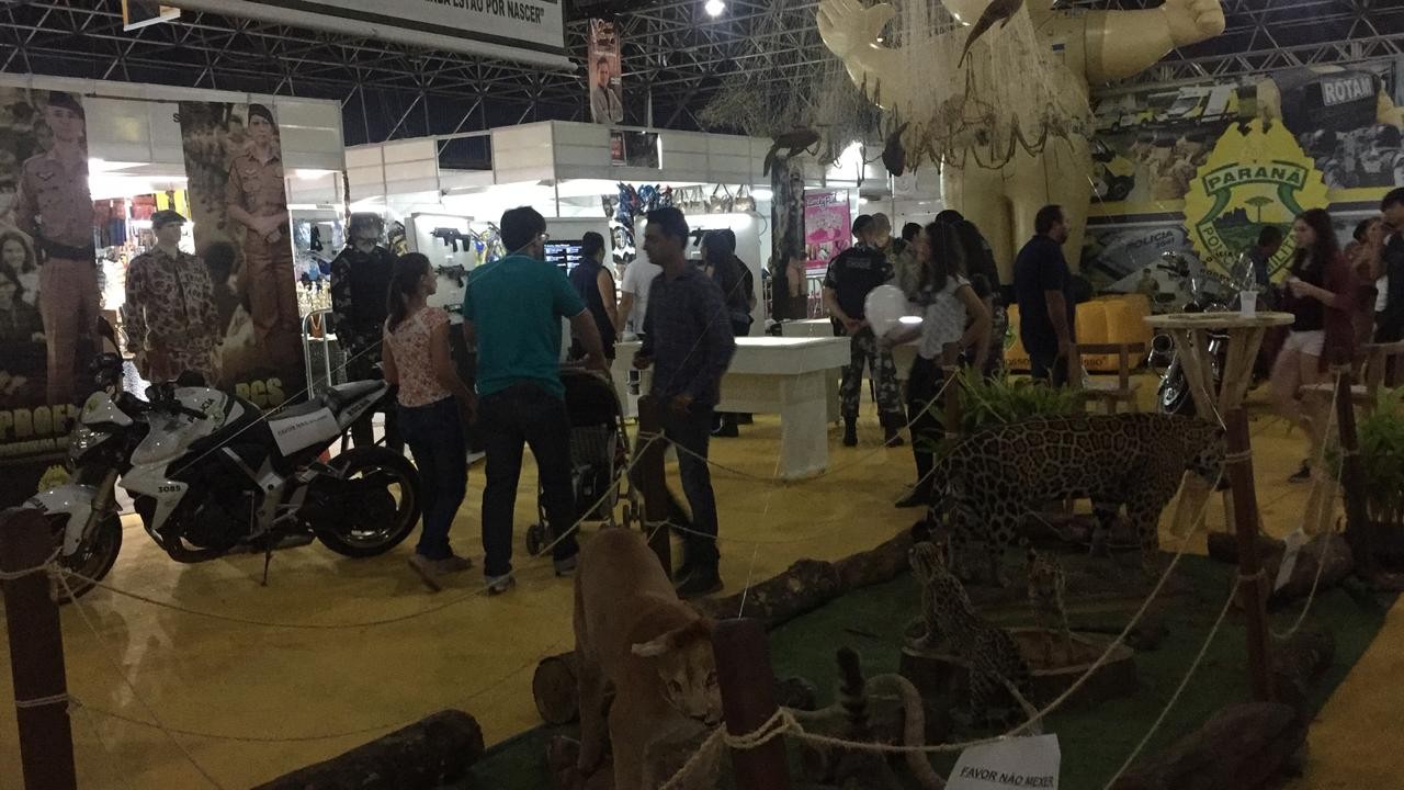 Polícia Militar expõe materiais e equipamentos