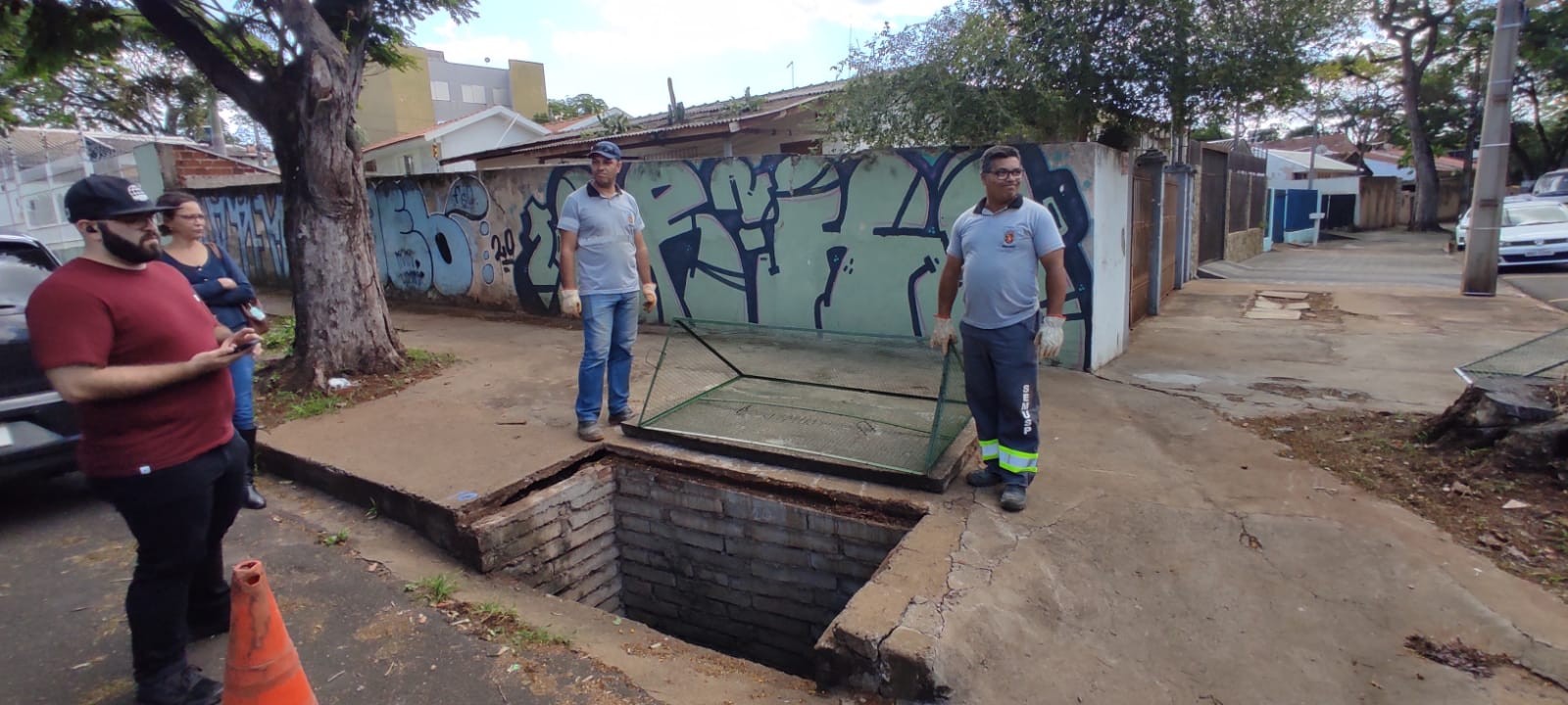 Maringá instala equipamento que evita entupimento das galerias pluviais