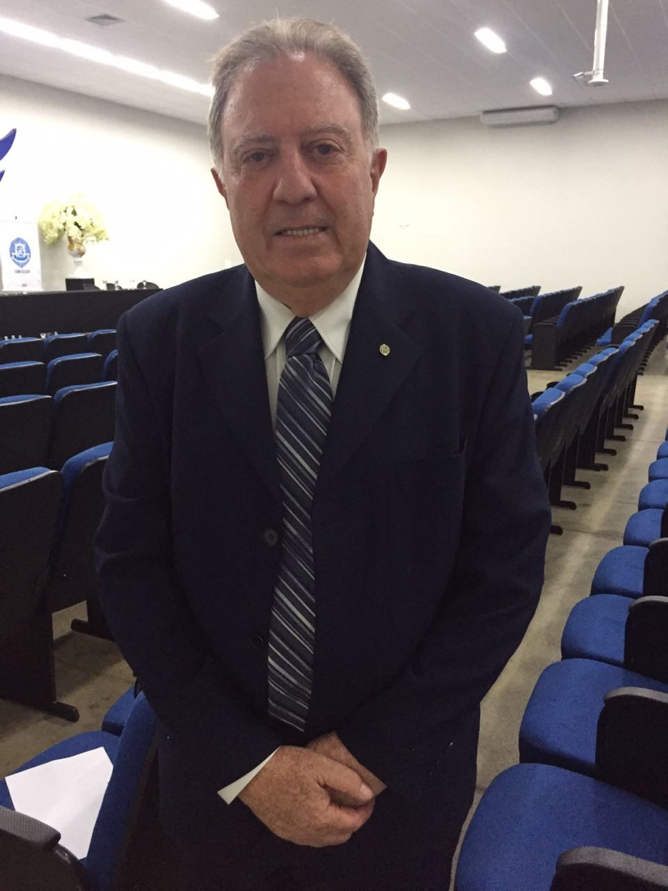 Colégio militar não é militarista