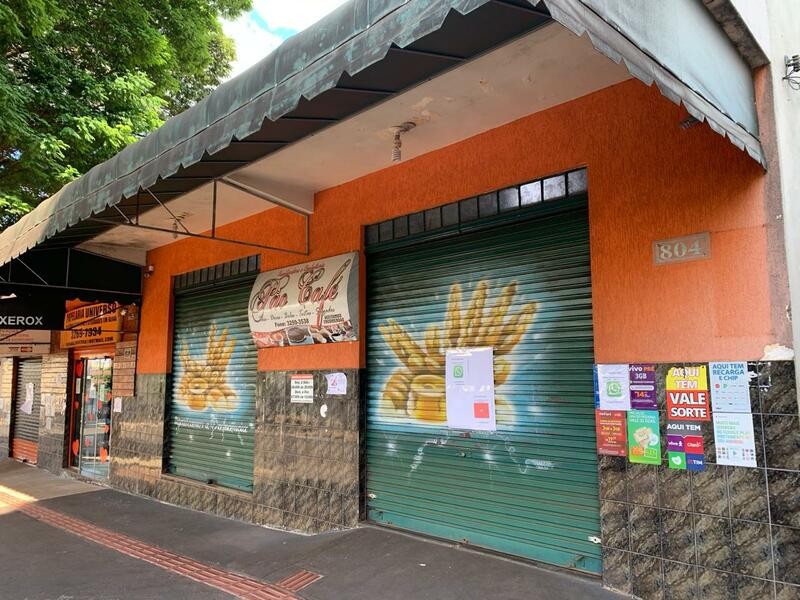 Moradores querem reabertura de padarias e açougues nos bairros