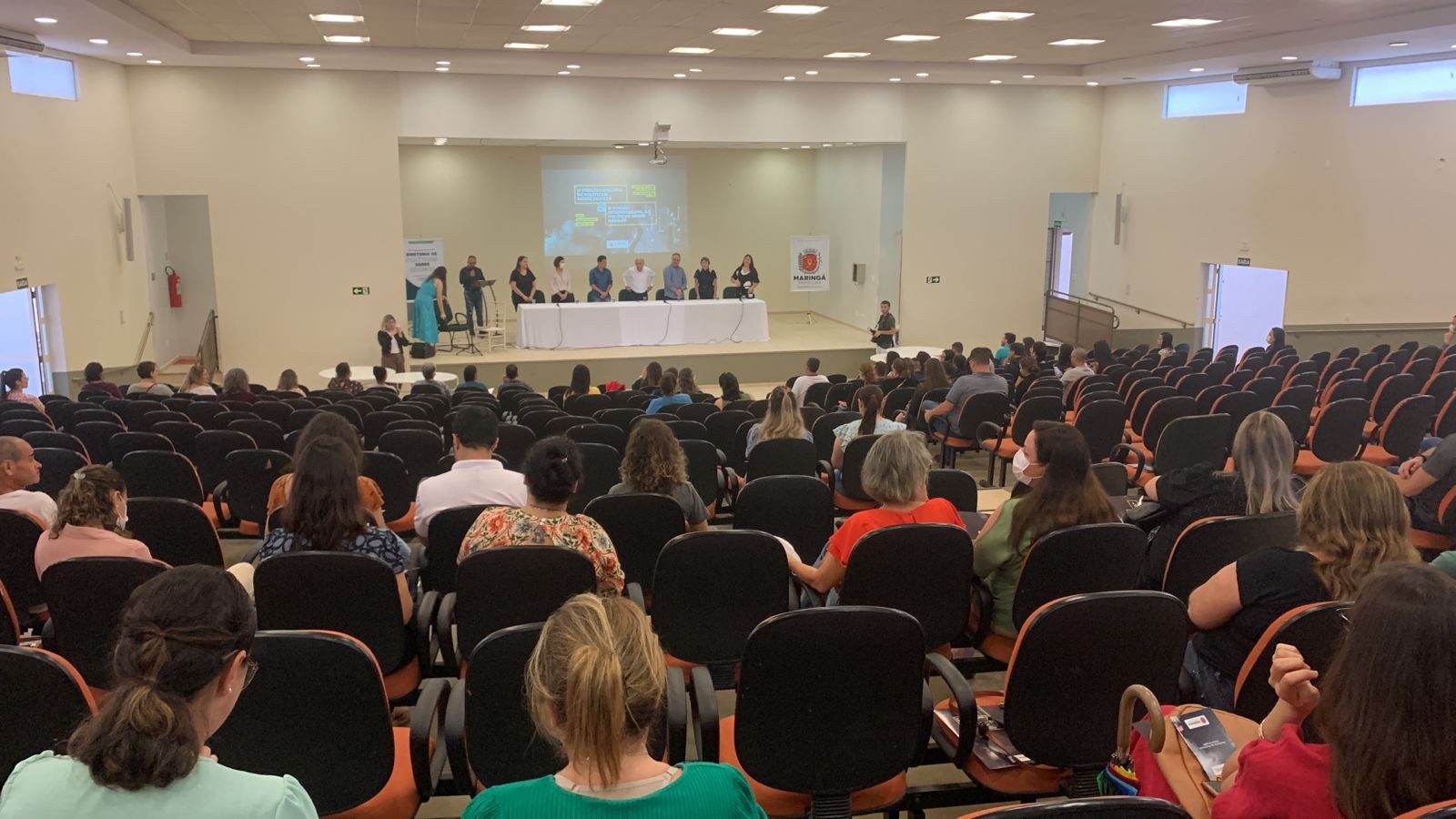 “Renormalização do uso da nicotina”, diz palestrante sobre cigarros eletrônicos