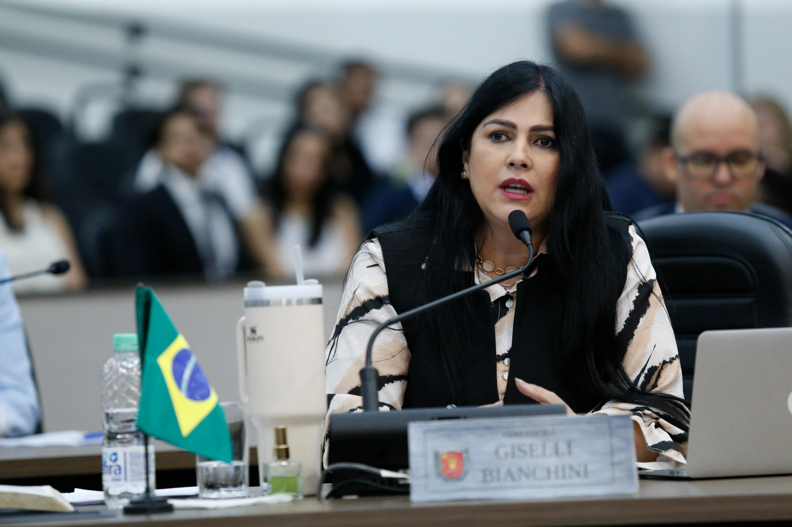 Por unanimidade, vereadores rejeitam CP contra Giselli Bianchini