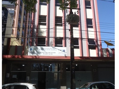 Núcleo Regional de Educação afasta servidor