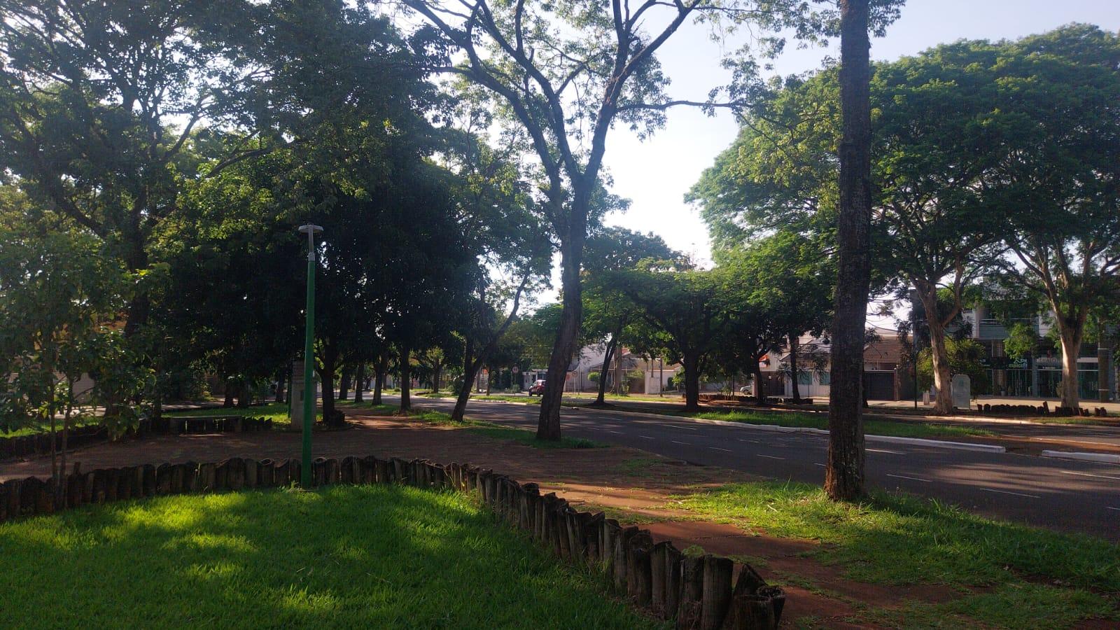 Termômetros chegam a 35º C neste domingo (7) em Maringá