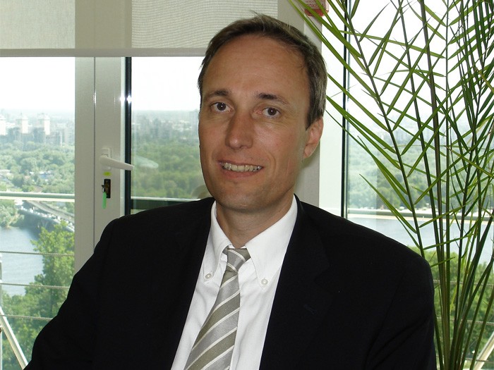 Frente Parlamentar da Educação traz palestra sobre  desenvolvimento regional a Maringá