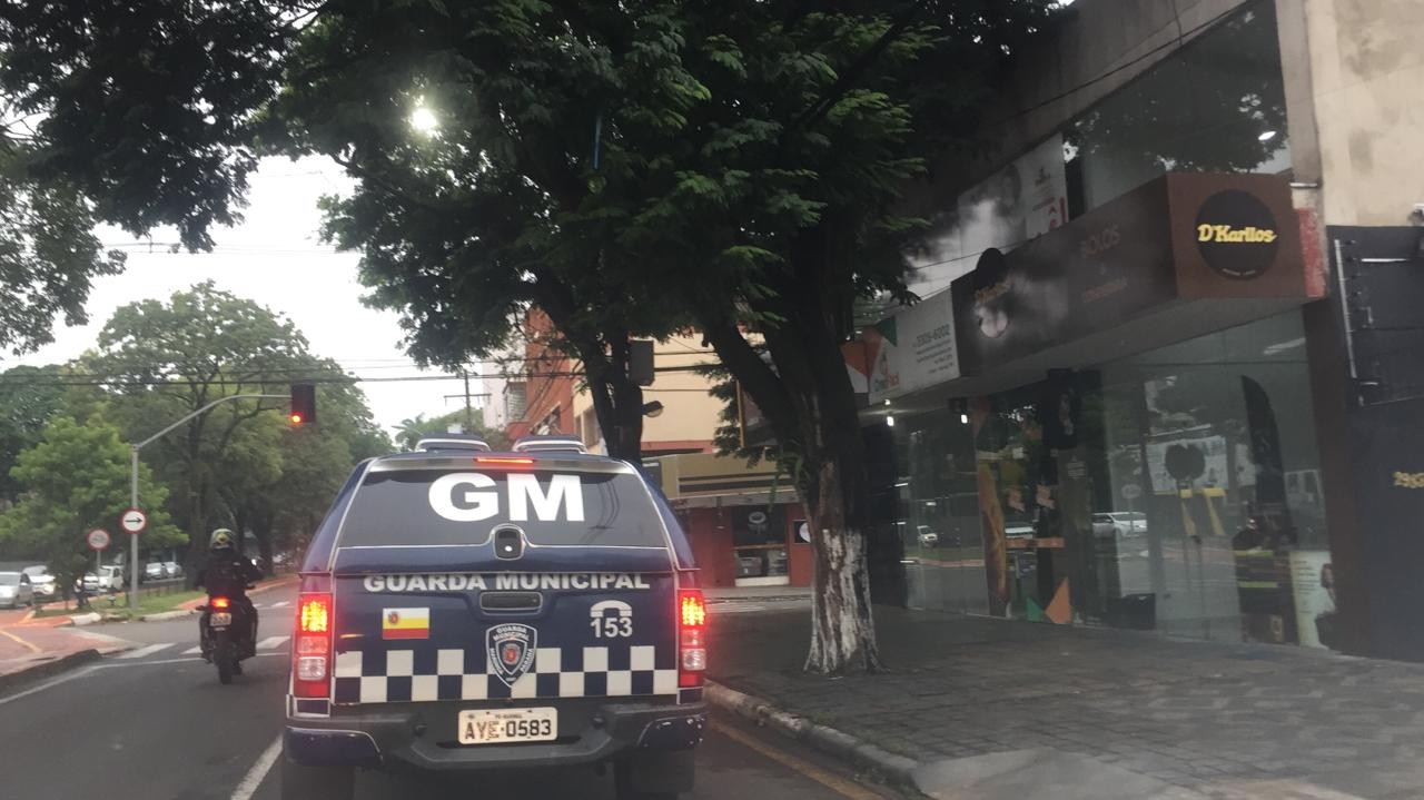 Fiscais estão nas ruas verificando o cumprimento do decreto de isolamento social