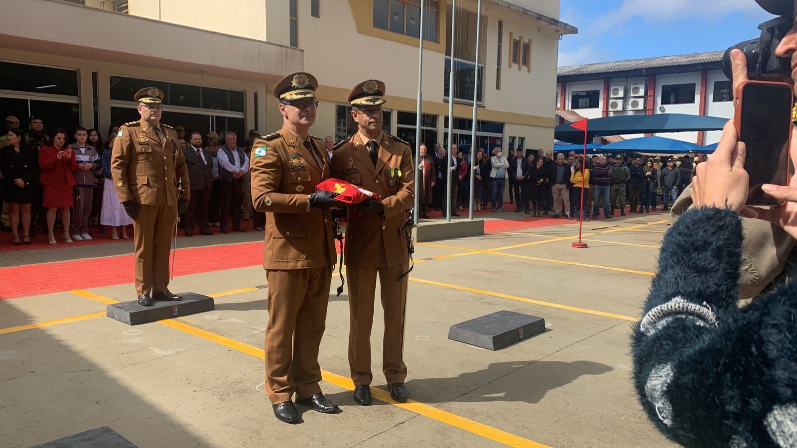 Tenente-coronel Azevedo assume o comando do 5º GB de Maringá