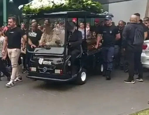 Vigilante que morreu após ser baleado na cabeça em Maringá é sepultado