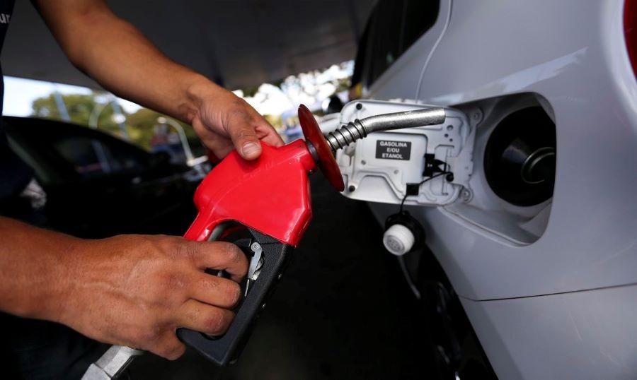 Preço da gasolina e do etanol sobe de 20 a 30 centavos o litro