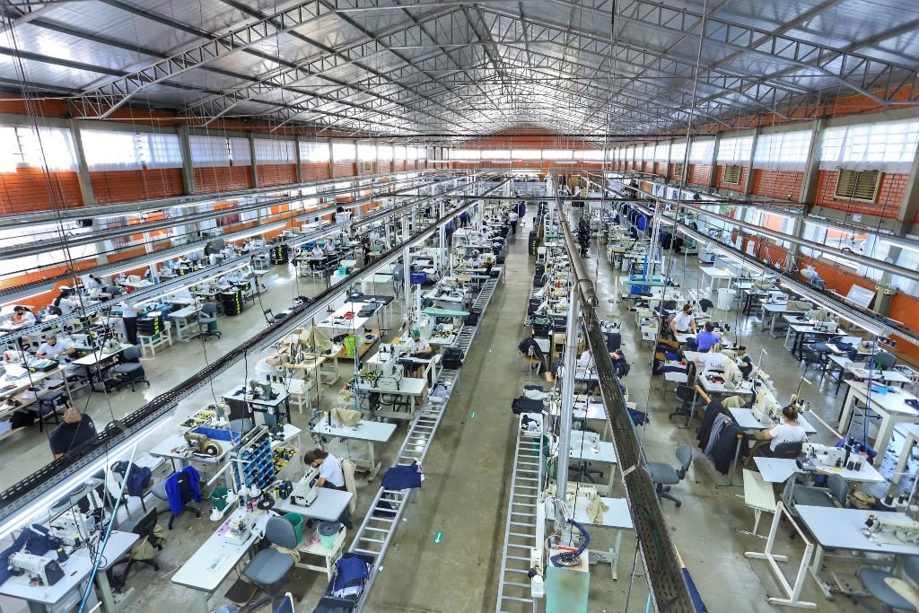 Caged aponta que Paraná empregou 360 mil trabalhadores desde 2019